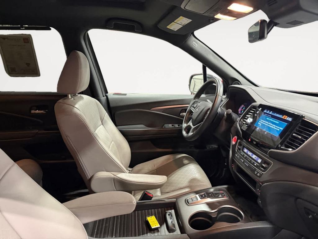 used 2021 Honda Passport car, priced at $26,684