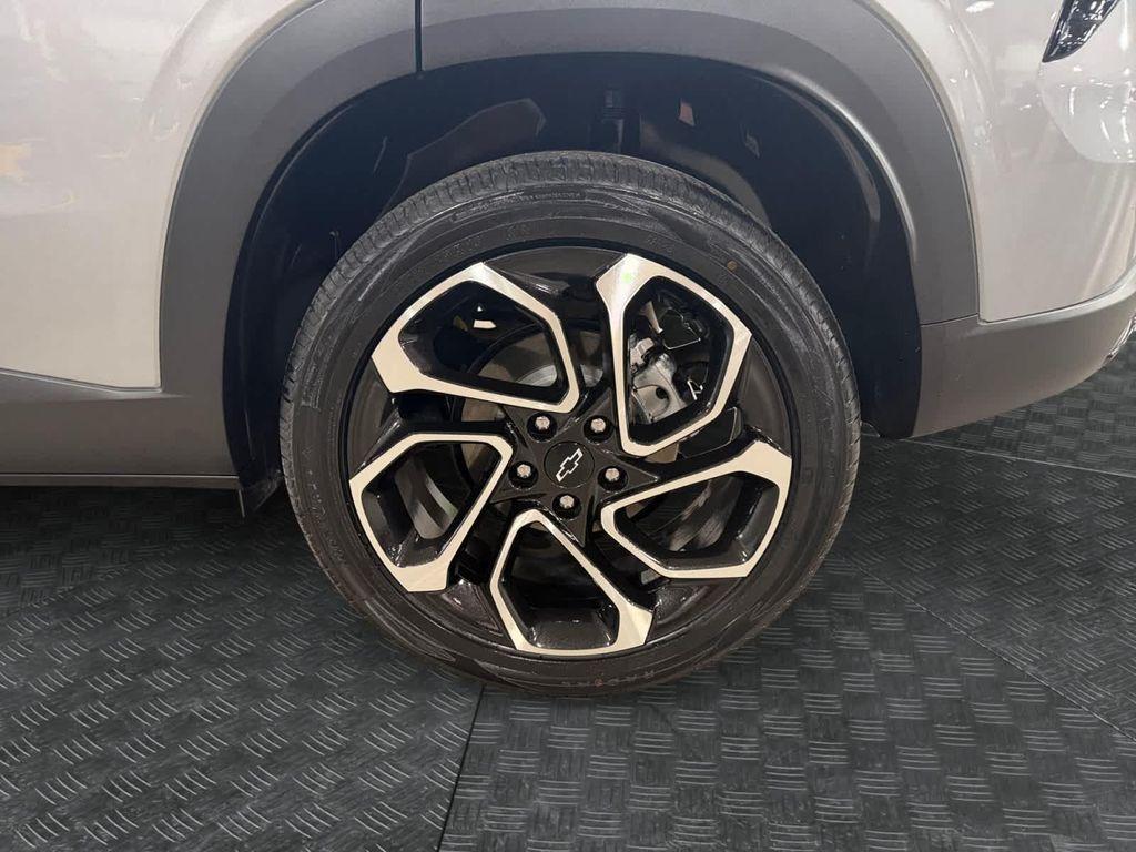 used 2024 Chevrolet Trax car, priced at $21,559