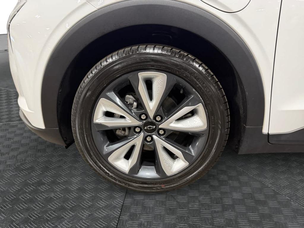 used 2023 Chevrolet Bolt EUV car, priced at $17,499