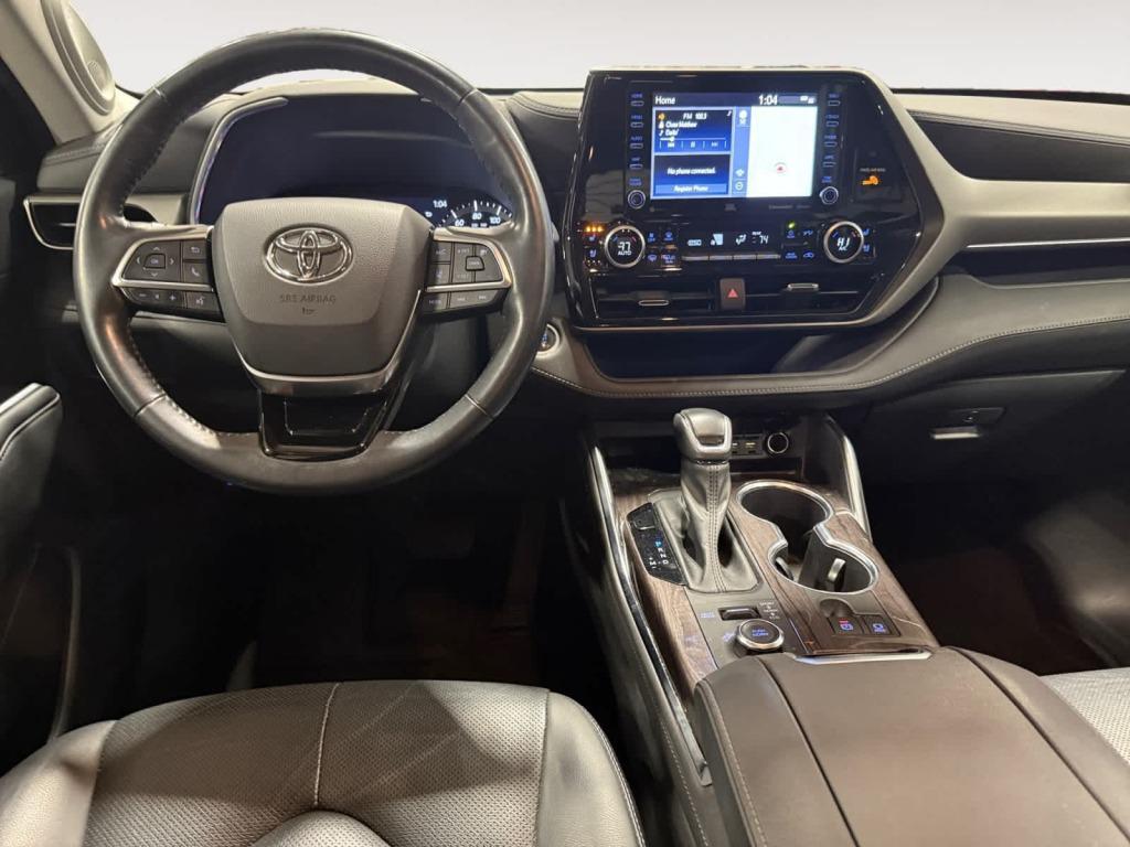 used 2021 Toyota Highlander car, priced at $33,572