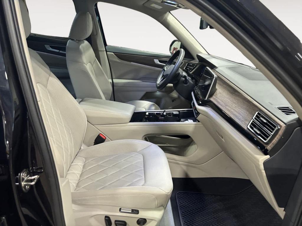 used 2025 Volkswagen Atlas car, priced at $42,579