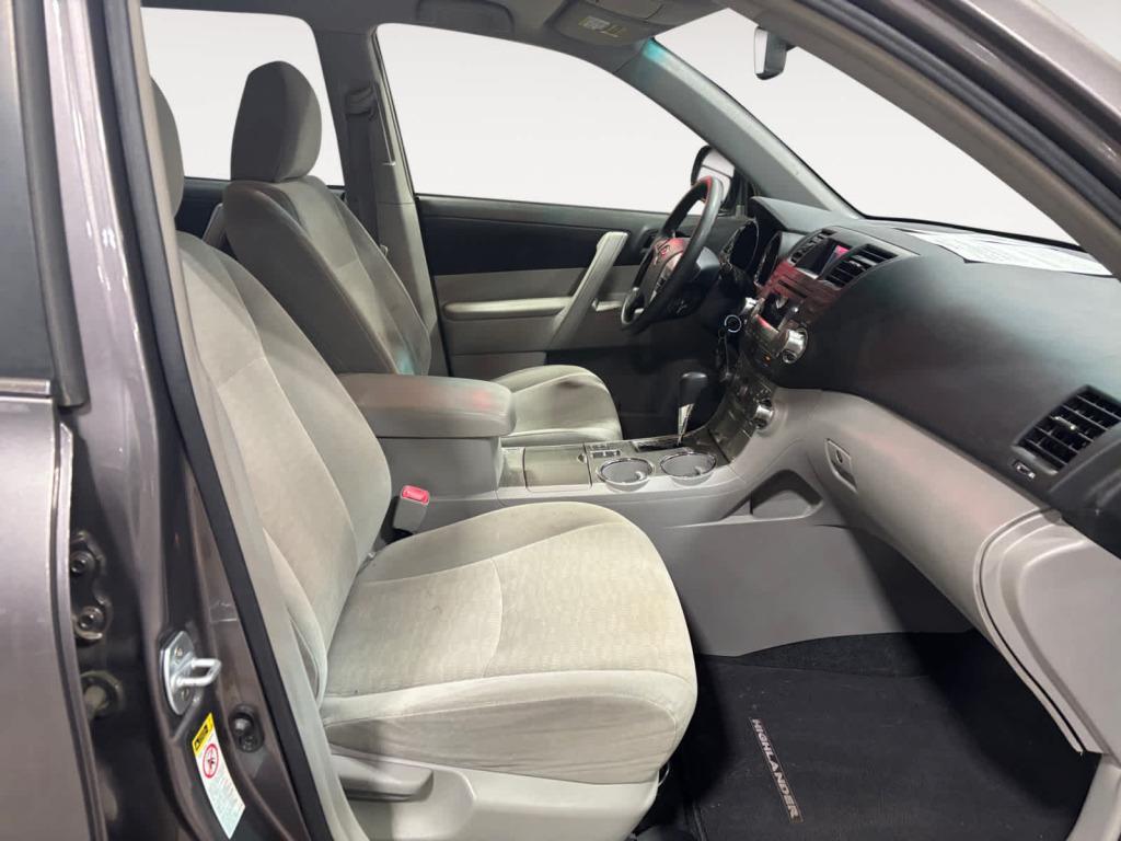 used 2012 Toyota Highlander Hybrid car, priced at $11,845
