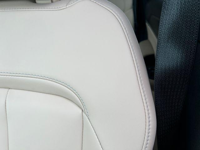 new 2026 Jeep Grand Cherokee car, priced at $47,990