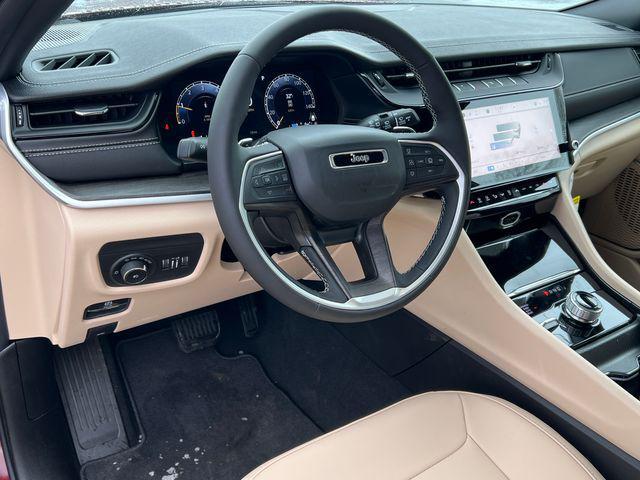 new 2026 Jeep Grand Cherokee car, priced at $47,990