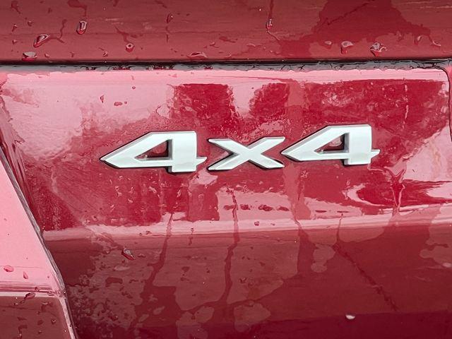 new 2026 Jeep Grand Cherokee car, priced at $47,990