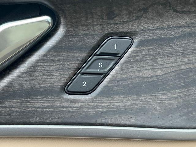 new 2026 Jeep Grand Cherokee car, priced at $47,990