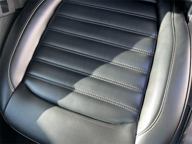 used 2024 Ford Edge car, priced at $22,993