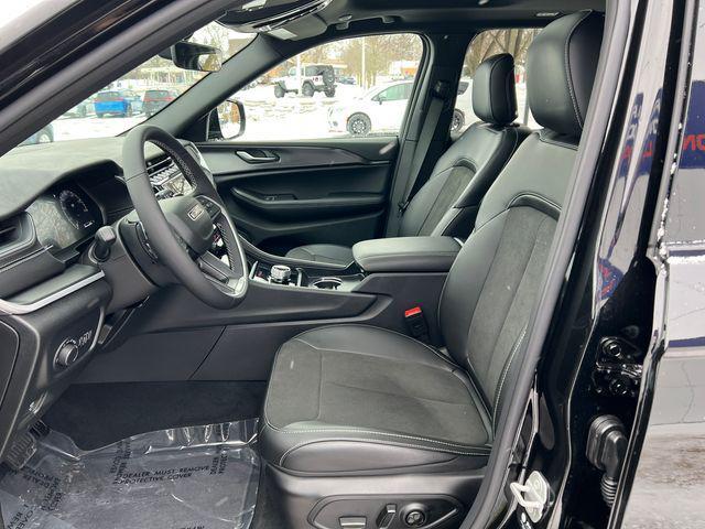 new 2025 Jeep Grand Cherokee car, priced at $48,559