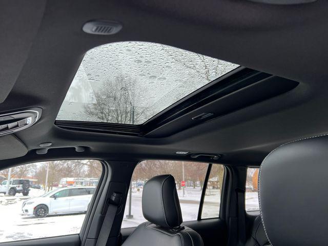 new 2025 Jeep Grand Cherokee car, priced at $48,559