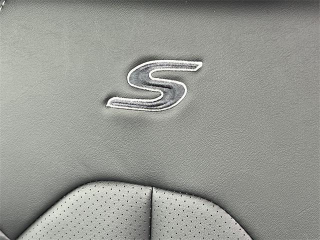 new 2026 Chrysler Pacifica car, priced at $50,772