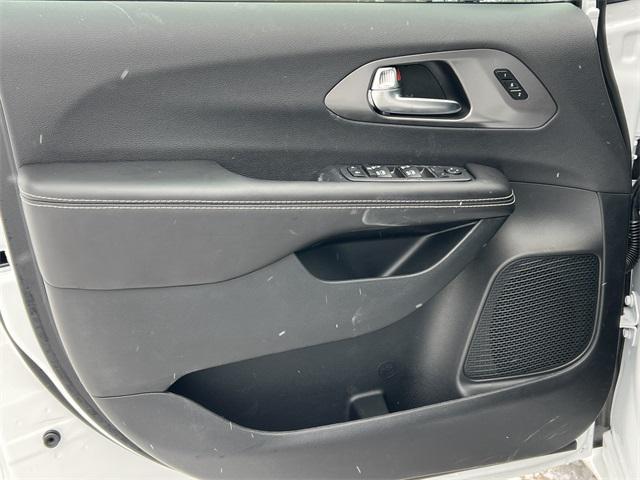 new 2026 Chrysler Pacifica car, priced at $50,772