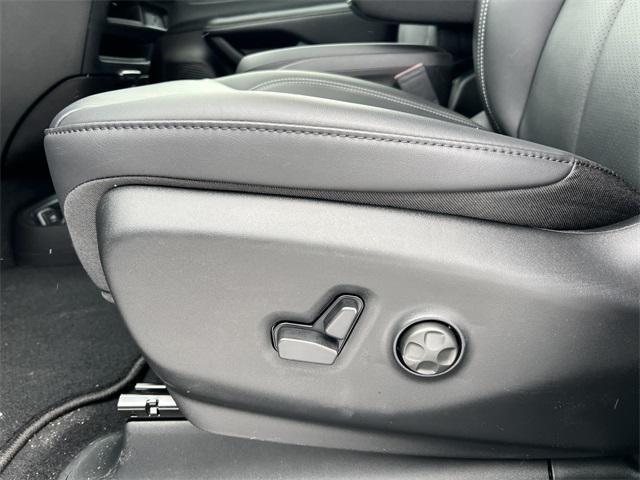 new 2026 Chrysler Pacifica car, priced at $50,772