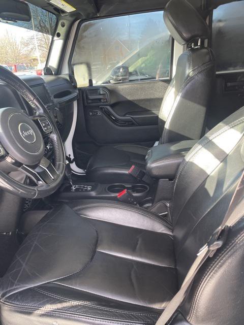 used 2014 Jeep Wrangler Unlimited car, priced at $13,750