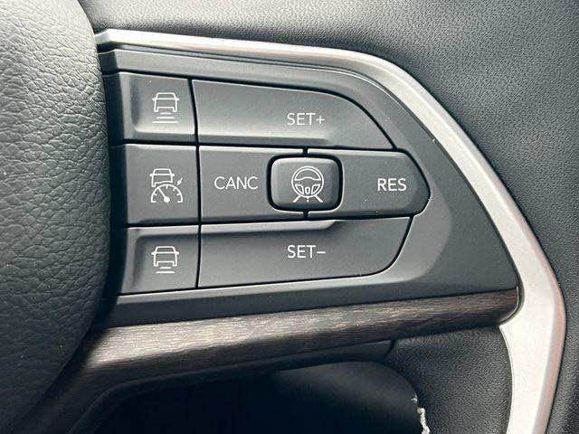 new 2026 Jeep Grand Cherokee car, priced at $49,651