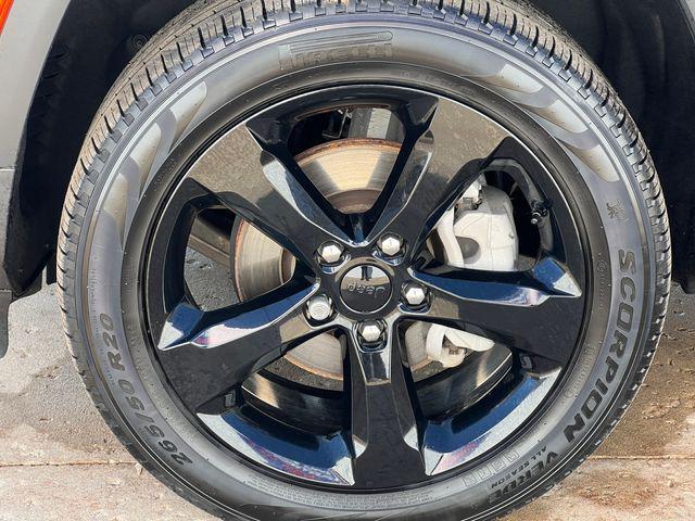 used 2025 Jeep Grand Cherokee car, priced at $36,990