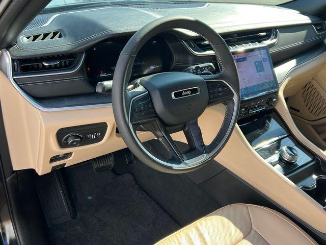 used 2025 Jeep Grand Cherokee car, priced at $36,990