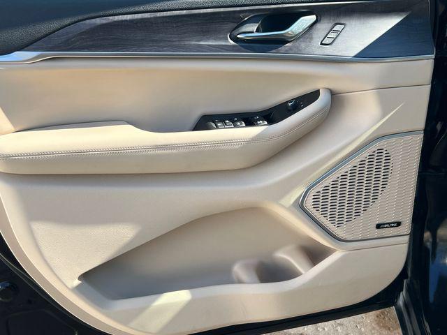 used 2025 Jeep Grand Cherokee car, priced at $36,990