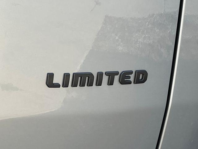 new 2026 Jeep Cherokee car, priced at $42,780