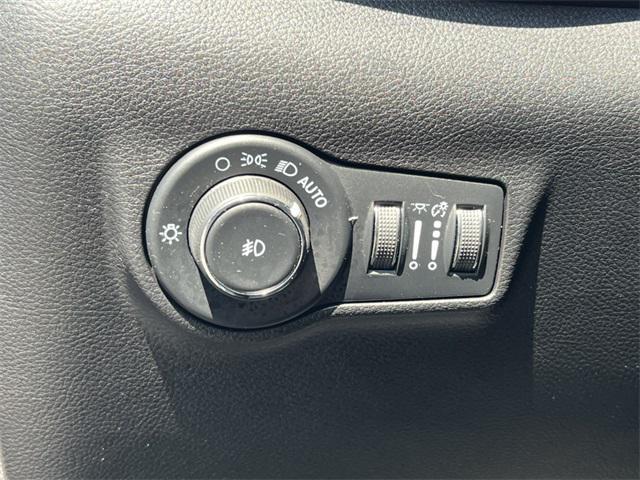 used 2022 Jeep Compass car, priced at $21,400