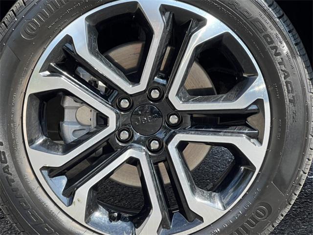 used 2022 Jeep Compass car, priced at $21,400