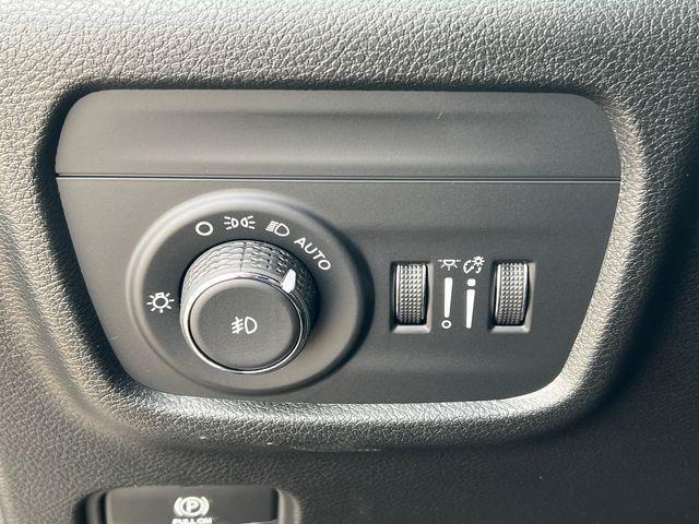 new 2025 Jeep Grand Cherokee car, priced at $52,972