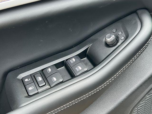 new 2025 Jeep Grand Cherokee car, priced at $52,972