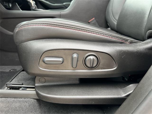 used 2023 Chevrolet Traverse car, priced at $34,690