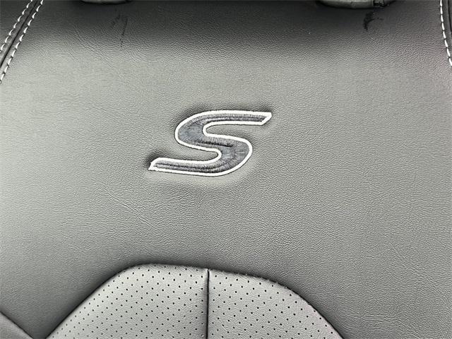 new 2026 Chrysler Pacifica car, priced at $47,587