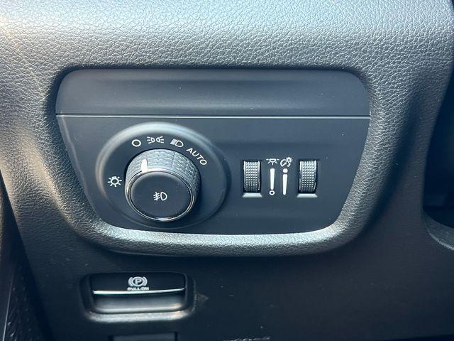 used 2023 Jeep Grand Cherokee car, priced at $34,080