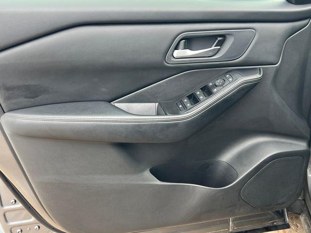 used 2024 Nissan Rogue car, priced at $22,290