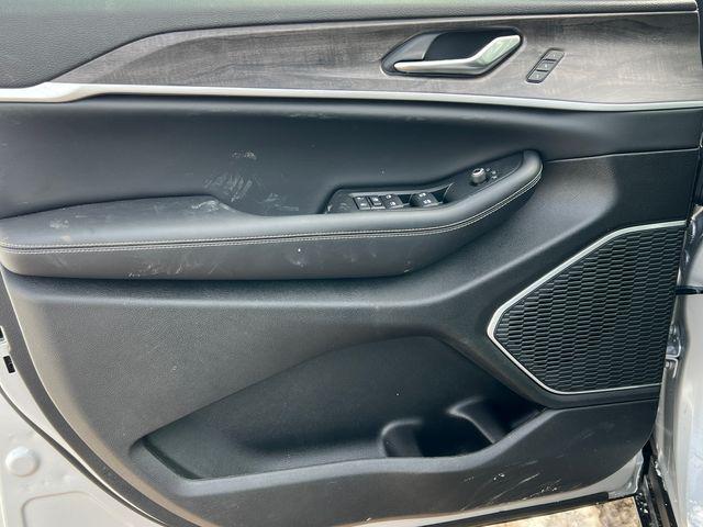 new 2026 Jeep Grand Cherokee car, priced at $50,387