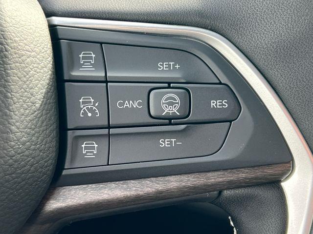 new 2026 Jeep Grand Cherokee car, priced at $50,387