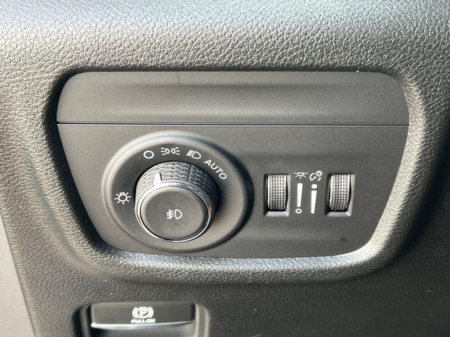 new 2026 Jeep Grand Cherokee car, priced at $50,387