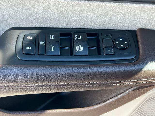 used 2019 Chrysler Pacifica car, priced at $19,770