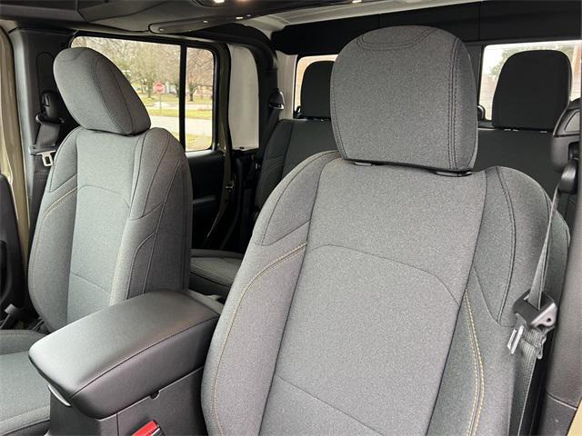 new 2026 Jeep Gladiator car, priced at $50,600