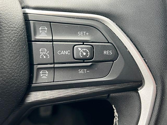 used 2024 Jeep Grand Cherokee car, priced at $36,390