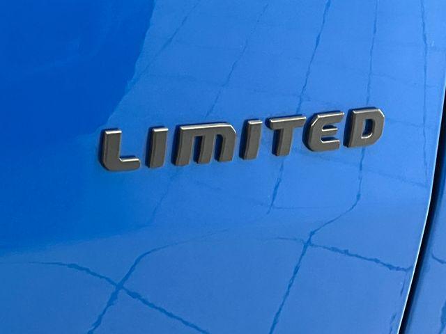 new 2026 Jeep Cherokee car, priced at $42,990