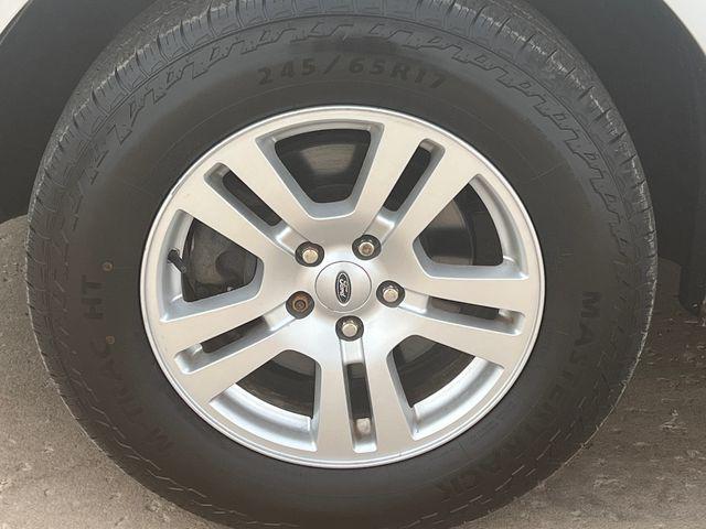 used 2011 Ford Edge car, priced at $5,000