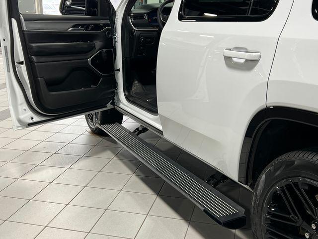 new 2026 Jeep Grand Wagoneer car, priced at $78,521