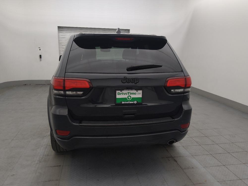 used 2017 Jeep Grand Cherokee car, priced at $17,495