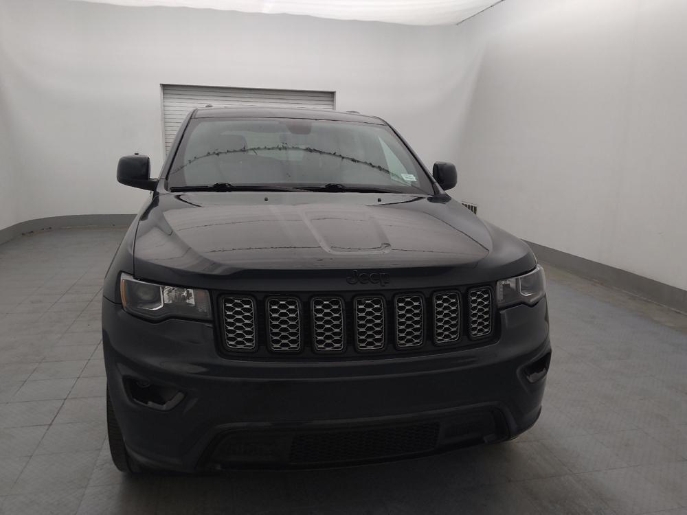 used 2017 Jeep Grand Cherokee car, priced at $17,495