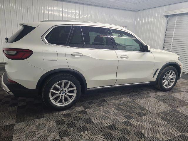 BMW X5 view 12