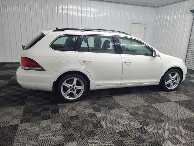 used 2014 Volkswagen Jetta SportWagen car, priced at $8,995