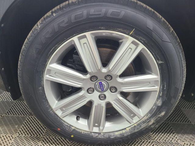 used 2016 Volvo XC60 car, priced at $12,995