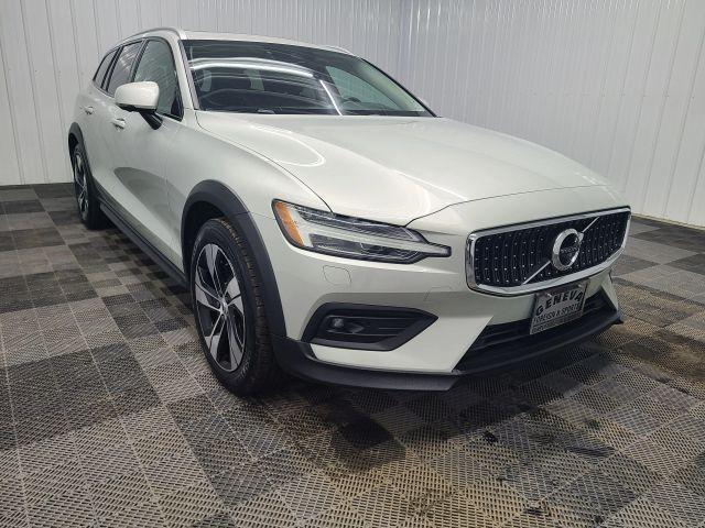 used 2020 Volvo V60 Cross Country car, priced at $19,444