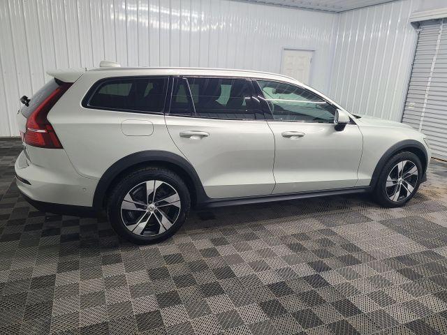 used 2020 Volvo V60 Cross Country car, priced at $19,444