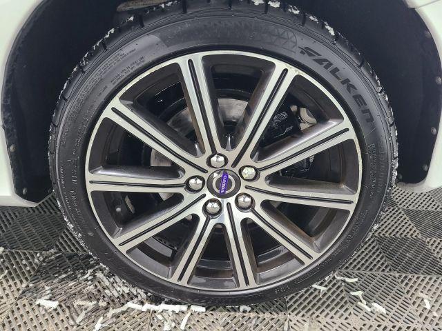 used 2016 Volvo S60 Inscription car, priced at $11,777