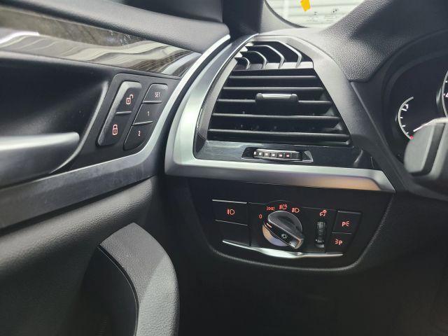 BMW X3 view 30