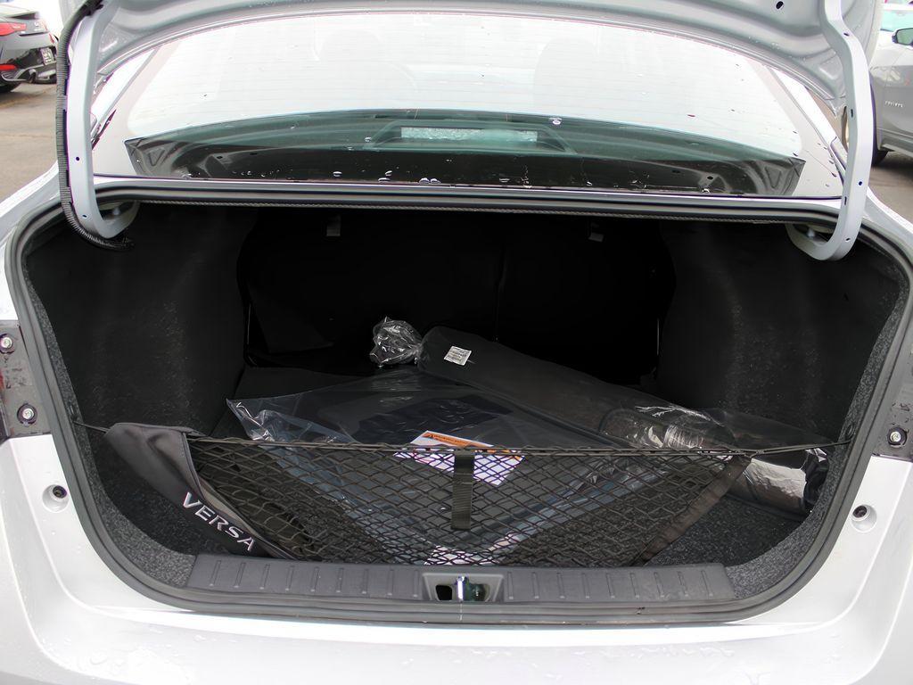 new 2025 Nissan Versa car