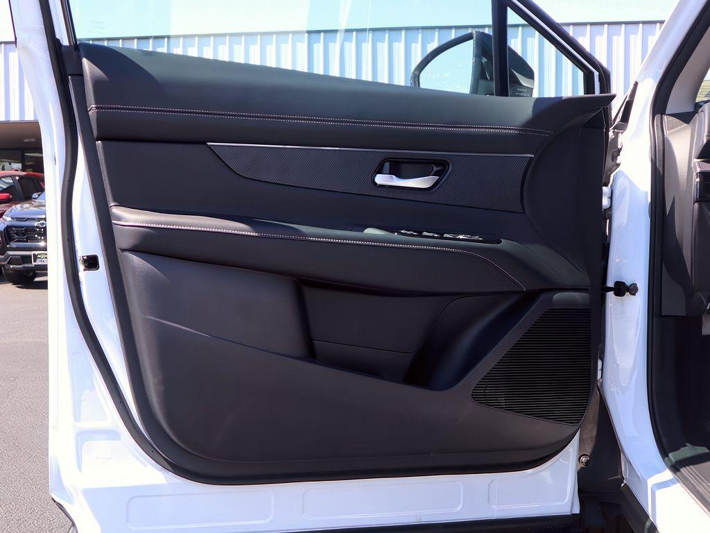 new 2025 Nissan Murano car, priced at $43,999